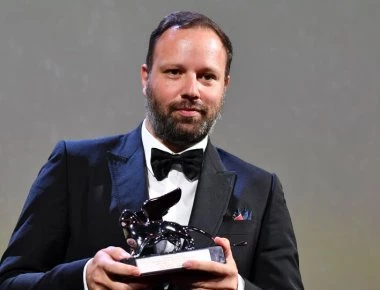 Η Ελλάδα που αντιστέκεται: Θρίαμβος για Λάνθιμο στο φεστιβάλ Βενετίας